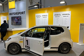 Tourenwagen Junior Cup: Erfolgreicher Auftritt auf der Kartmesse