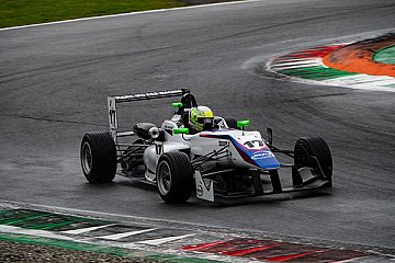 Drexler-Automotive Formel Cup: zwimal Podium für Stefan Fürtbauer