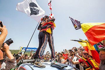Thriller-Sieg für Hyundai-Pilot Thierry Neuville auf Sardinien