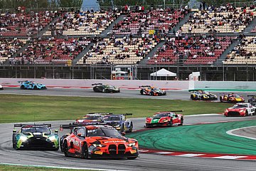 Die Gesamt-Meister 2025: WRT mit Kelvin van der Linde und Charles Weerts - Foto: SRO / JEP