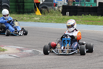 Die Klassik-Kartsportler im badischen Liedolsheim