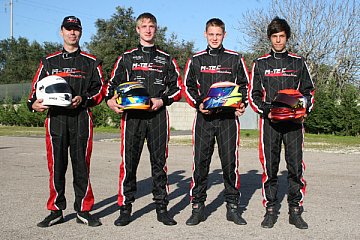 Thomas Piert, Andre Huber, Simon und Julian Wagner: Alle vier M-Tec Fahrer haben sich fürs Finale qualifiziert