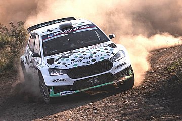 Škoda-Fahrer Greensmith und Gryazin wollen im Titelrennen bleiben