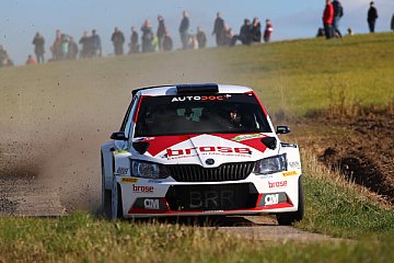 Dominik Dinkel wird zweiter bei Rallye Erzgebirge und will beim Saisonfinale voll angreifen - Foto: ADAC