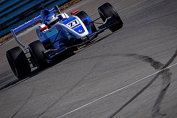 Alex Gill - Foto: Dirk Boegarts