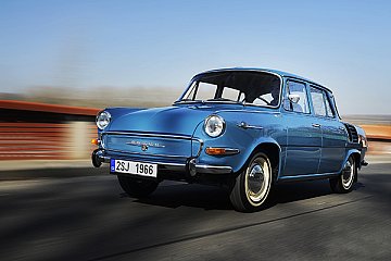 Die moderne Stufenhecklimousine SKODA 1000 MB galt bei ihrem Debüt 1964 als eines der besten und sportlichsten Fahrzeuge der Einliterklasse - Foto: obs/Skoda