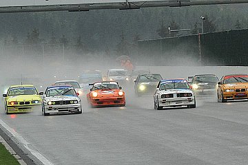 Cup- und Tourenwagen Trophy mit über 40 Teilnehmern