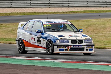 Zwischen Abitur und Rennstrecke: Angriff auf neue Saison