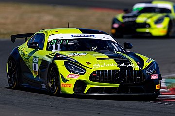 Mercedes-AMG Duo Förderer / Härtling mit Bestzeit bei Vorsaisontest