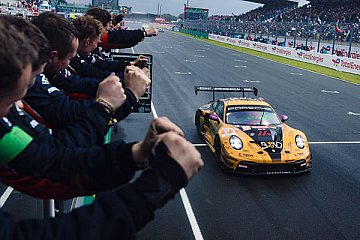 Porsche 911 GT3 R siegt bei LMGT3-Premiere in Le Mans