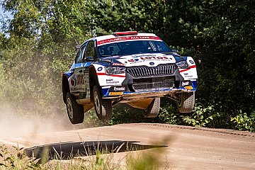 Škoda-Privatfahrer kämpfen in WRC2 und WRC3 um Siege