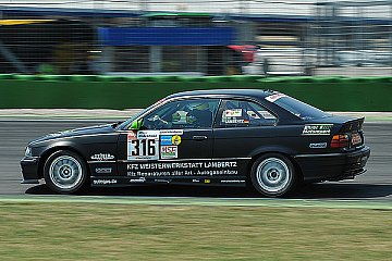 Alex Lambertz dominiert auf dem Lausitzring im Regen