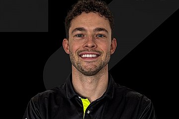 Cupra Kiro begrüßt Mikkel Jensen zum Test in Jeddah