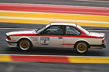 DTM Classic Cup: Olaf Manthey und der Einklang von Gasfuß und Spaß