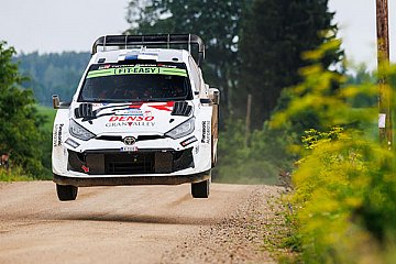 Sensationelles Debüt von Solberg sichert Toyota 100. WRC-Sieg