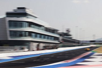 Die McLaren-Trophy trägt in Misano ihr drittes Rennwochenende aus - Foto: SRO / JEP