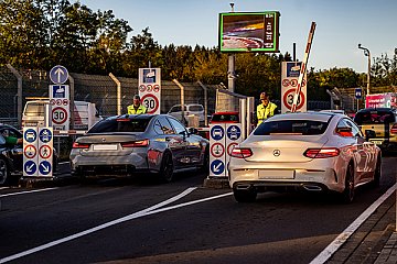 Saisonstart auf der Nordschleife: Am Samstag, 7. März öffnen sich zum Auftakt der Touristenfahrten wieder die Schranken zur legendären „Grünen Hölle“ - Foto: Ring-Race-Shoot/Winter