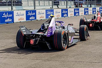 Porsche bei Teams und Herstellern führend vor Finale in London