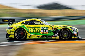 Mercedes-AMG meldet sich mit Bestzeit in der DTM zurück