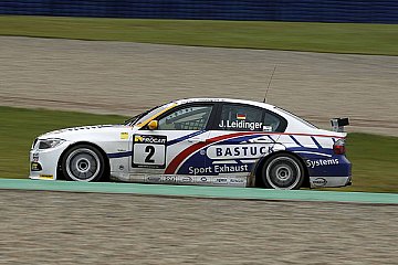 Johannes Leidinger ist Halbzeitmeister der ADAC Procar