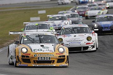 Krönender Saisonabschluss im Porsche Sports Cup 2011