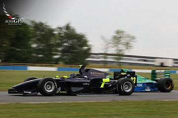 Action mit wunderschönen Autos