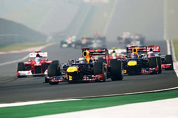 Vettel baut durch Sieg WM-Führung aus