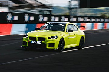 BMW M2 mit M Performance Track Kit setzt Rekordzeit auf der Nordschleife