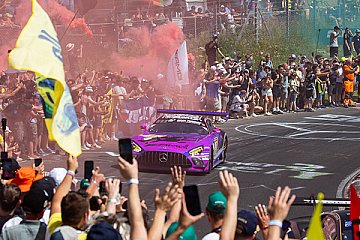 24h Nürburgring: Mercedes-AMG ohne Rennglück beim Eifelklassiker