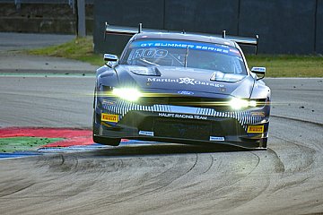 Haupt Racing Team setzt Bestzeit im freien Training der GT Summer Series