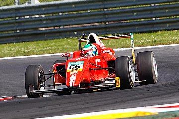 Lechner Racing erstmals in Schlagdistanz zur Spitze