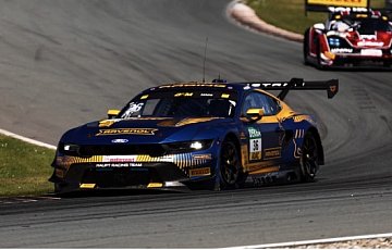 FP1: Bestzeit für Maini