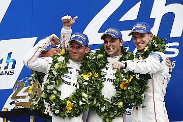 Nick Tandy, Earl Bamber, Nico Huelkenberg (l-r)