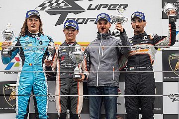 Podium - Foto: Edwin Nieuwenhuis