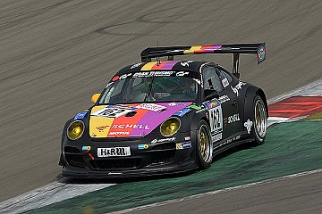 Kremer-Porsche 997 KR in der VLN - Foto: Kaufmann