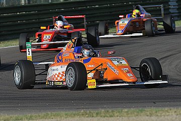 Dreimal Podium für kfzteile24 Mücke Motorsport in Imola