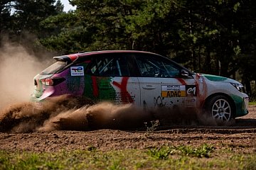 Vor dem Rennwochenende auf dem DEKRA Lausitzring stand für die vier DTM-Fahrer ein Rallye-Abenteuer an - Foto: ADAC