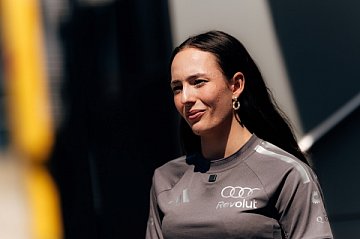 Sieg im Reverse Grid Race für Emma Felbermayr in F1 Academy in Silverstone