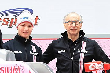 Lirim Zendeli mit Teamchef Peter Mücke - Foto: Mücke