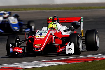 Mick Schumacher triumphiert in der Eifel