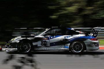 Manthey fährt mit Cup-Auto aufs Siegerpodest