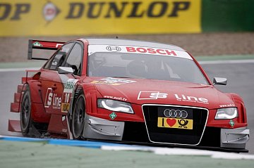 Rockenfeller Schnellster im Regen