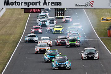 Honda-Pilot Josh Files gewinnt Saisonauftakt