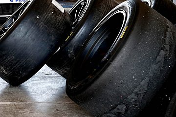 Reifenausschreibung für ADAC GT Masters und ADAC Formel 4 gestartet
