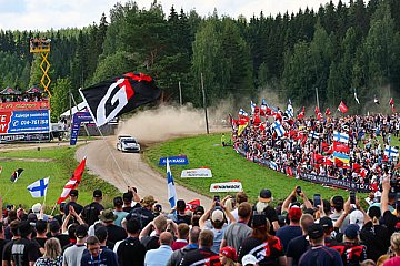 Toyota feiert historischen Fünffachsieg bei der Rallye Finnland