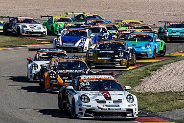 Theo Oeverhaus feiert Premierensieg im deutschen Carrera Cup