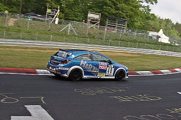 Team Theisen: kleiner Defekt verhindert Hattrick