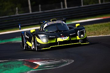 Emil Hellberg siegt bei Rennen 1 in Monza - Foto;: Creventic