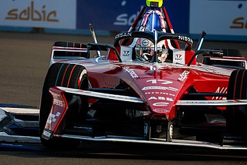 Nissan Formula E Team erreicht Top-Ten-Platzierung in Jakarta