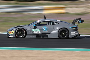 Roll-Out des Aston Martin Vantage DTM in Jerez - Foto R-Motorsport